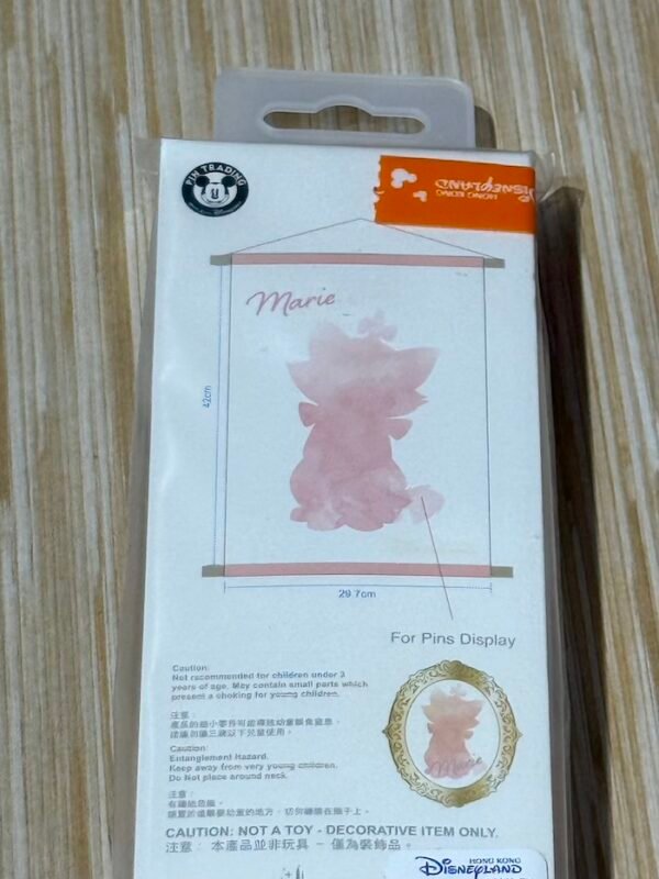 Marie Pin and Display Canva