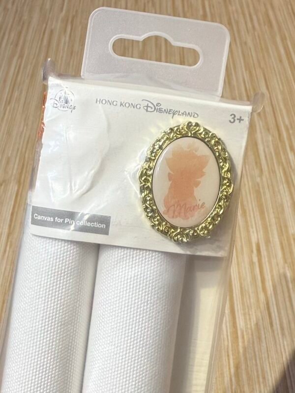 Marie Pin and Display Canva
