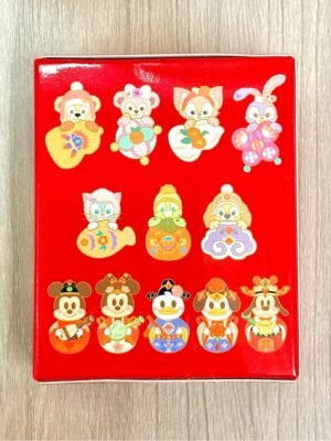 Mickey & Duffy and Friends Blessings Ensemble Mystery Pin