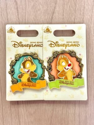 Stained Glass Wreath Chip n Dale