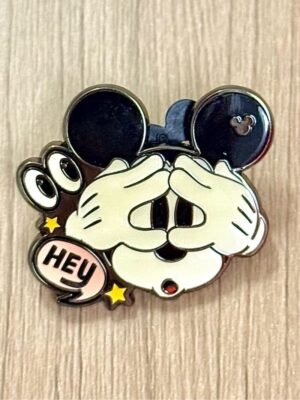 HM Emoji Mickey Scared